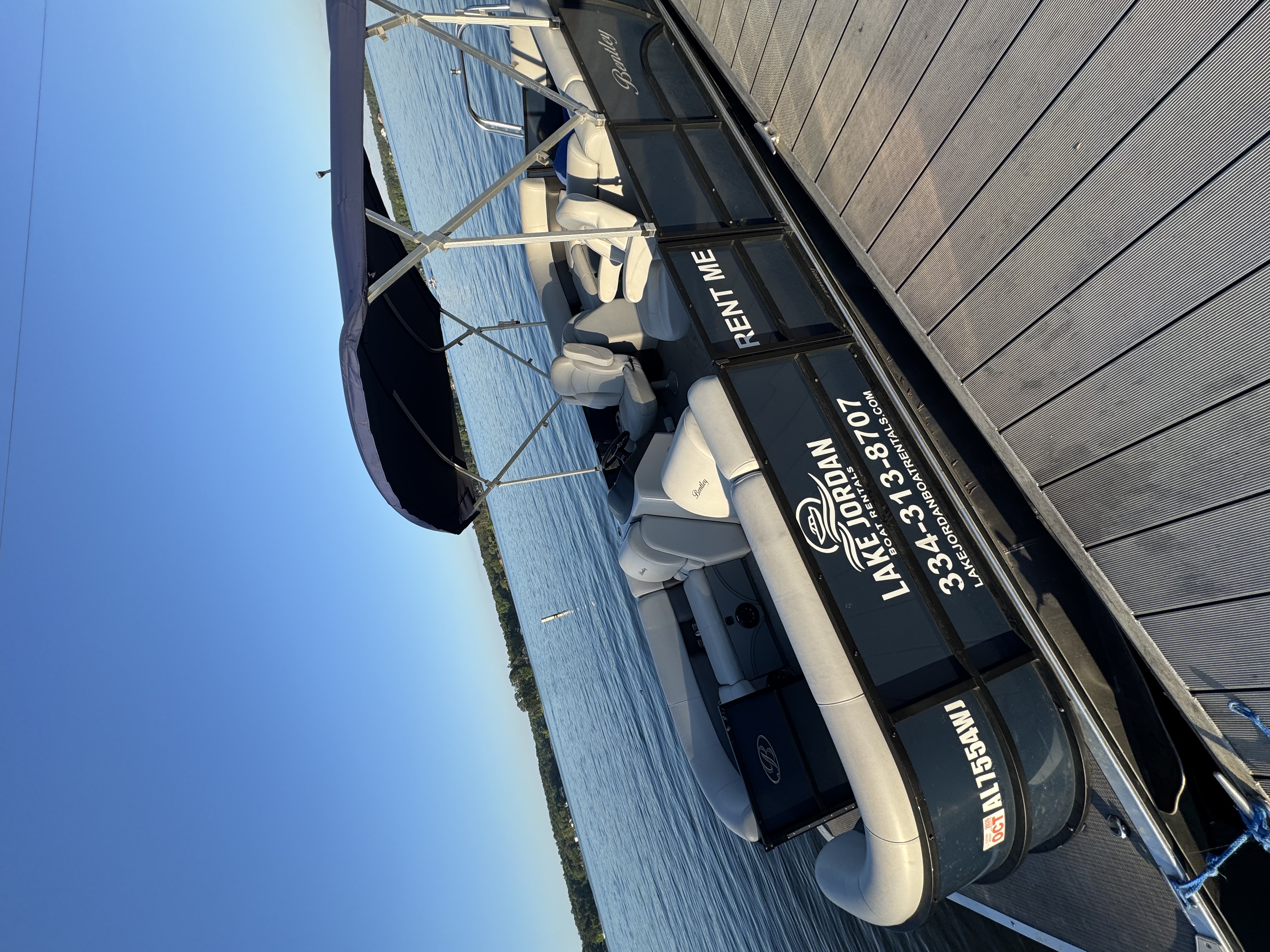 Bentley Navigator pontoon rental